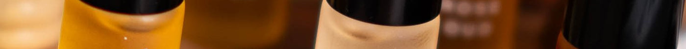 Oud rollerballs on a chessboard
